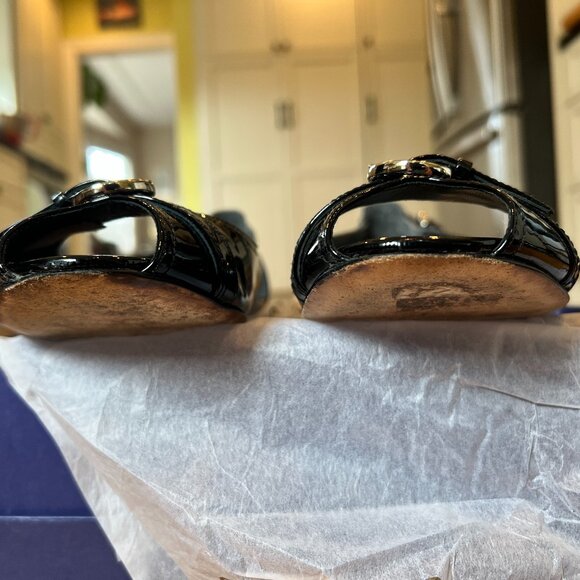 Stuart Weitzman 'Chitchat' Peep Toe Black Patent Leather Ballet Flats ~Size 11~ - Picture 9 of 10